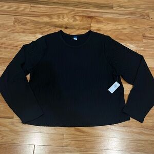 NWT! Black long sleeve textured top from old navy!